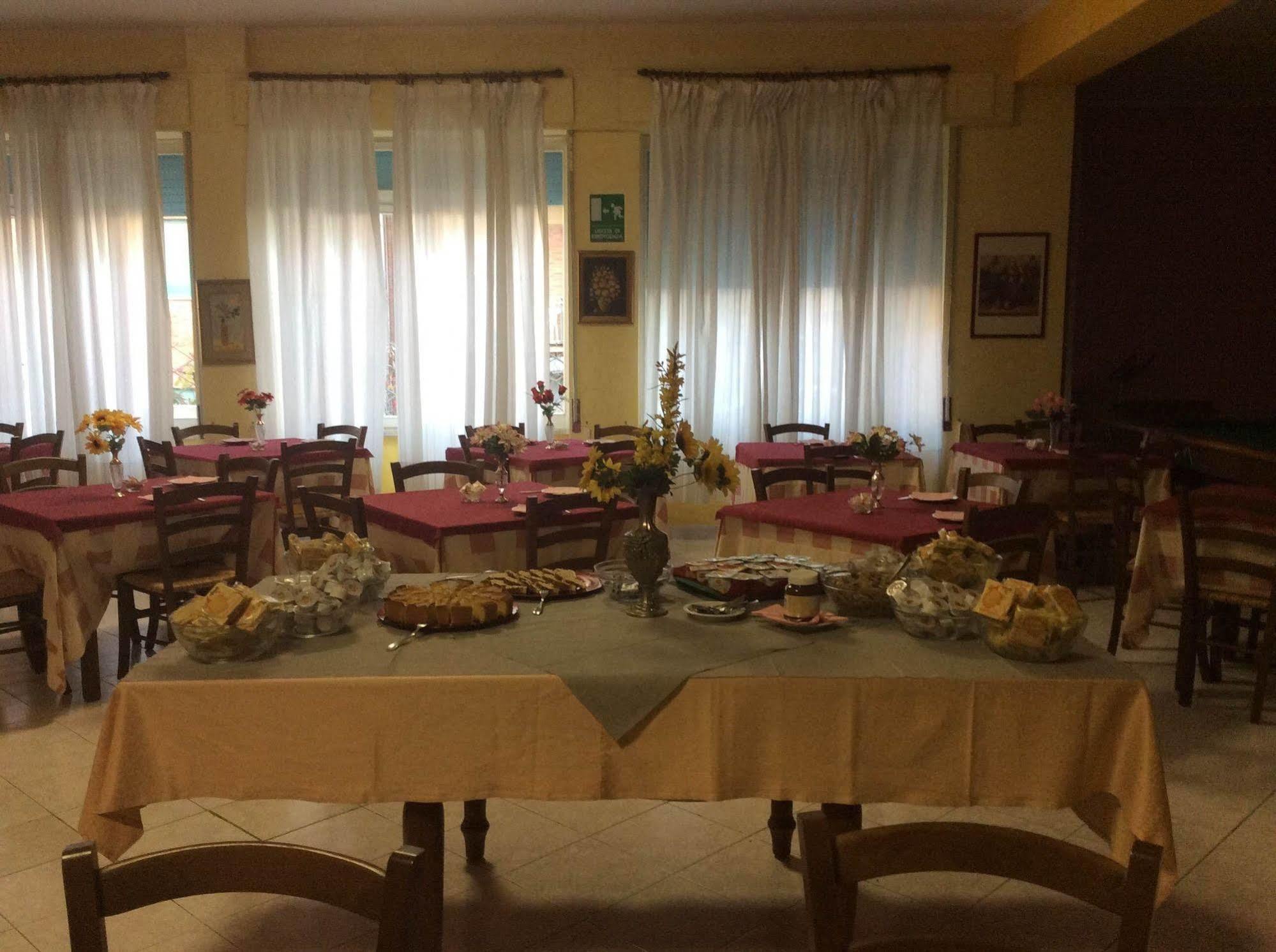 Hotel Rex Chianciano Terme Esterno foto